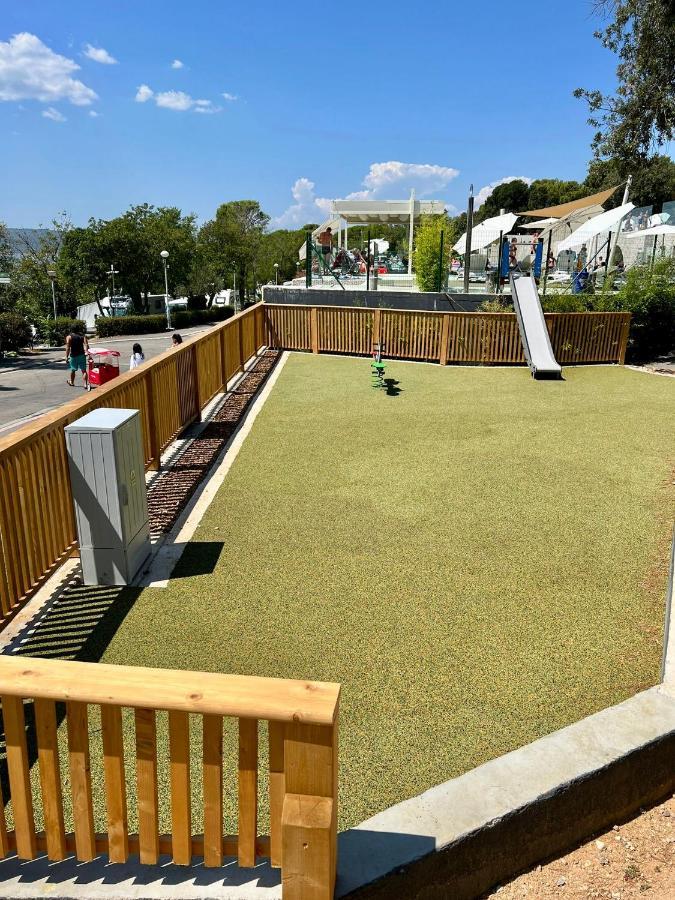 Holiday home Family Grand De Luxe Mobilhome *